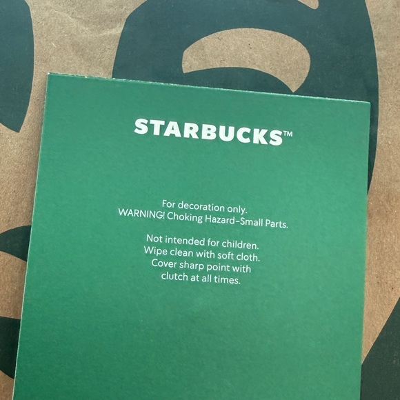 Starbucks 🌸 2026 Sakura Blossom Enamel Pin Set - Picture 2 of 2